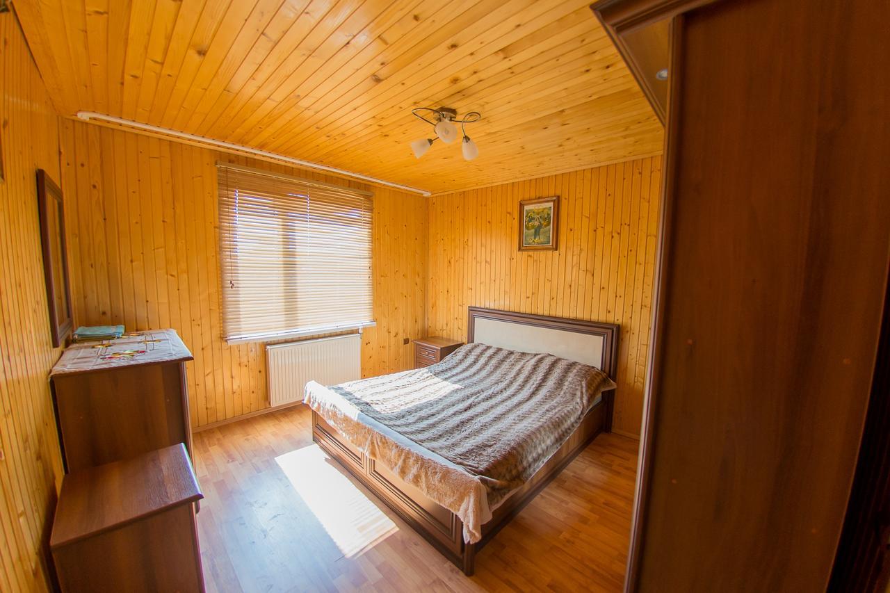 Guest House Suzirya Karpat Yaremche Exterior photo