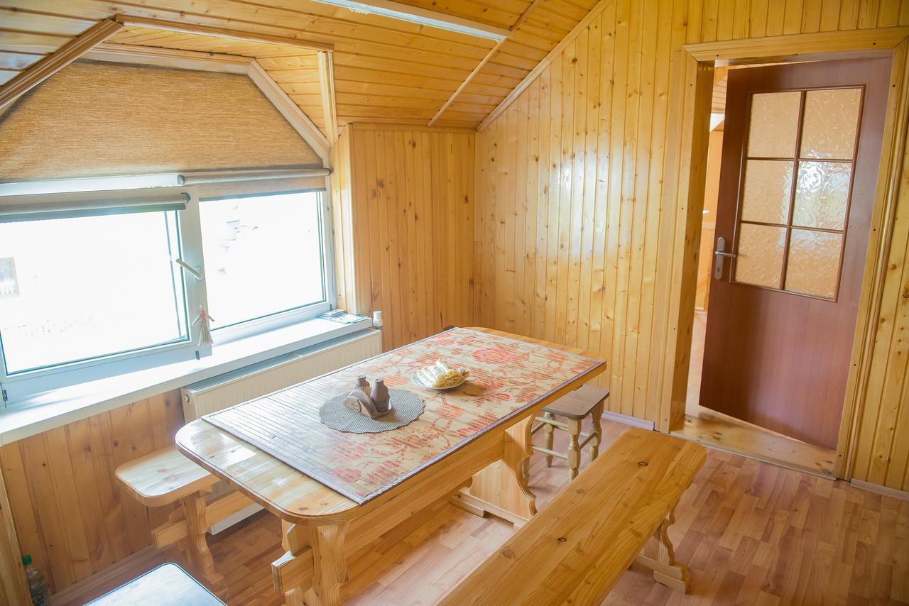 Guest House Suzirya Karpat Yaremche Exterior photo
